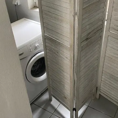 Korona Iiiι شقة